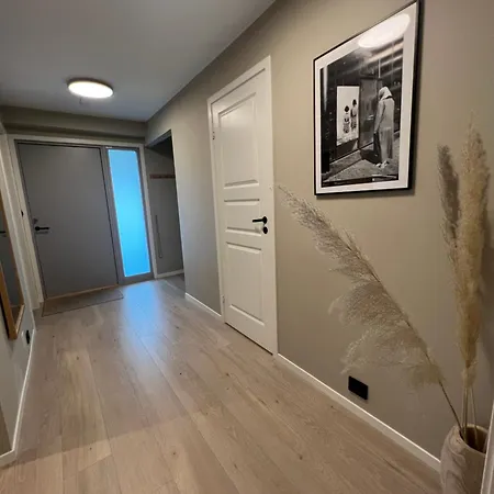 2 Bedroom - Within Walking Distance To Ons 2024 *